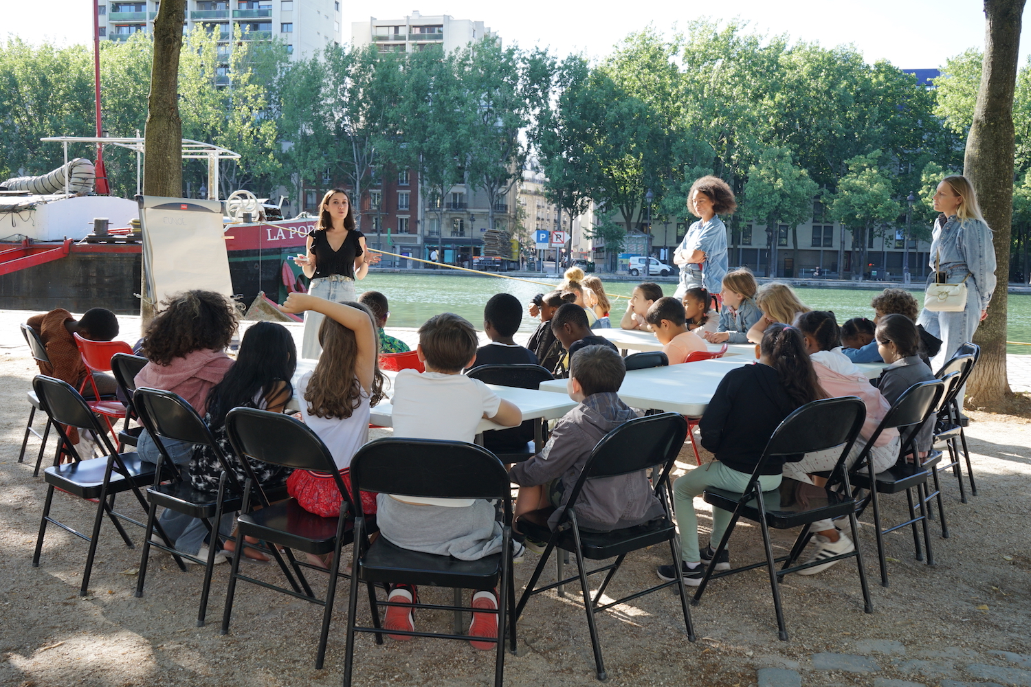Radio Regard : Ateliers-visites de l\'installation sonore