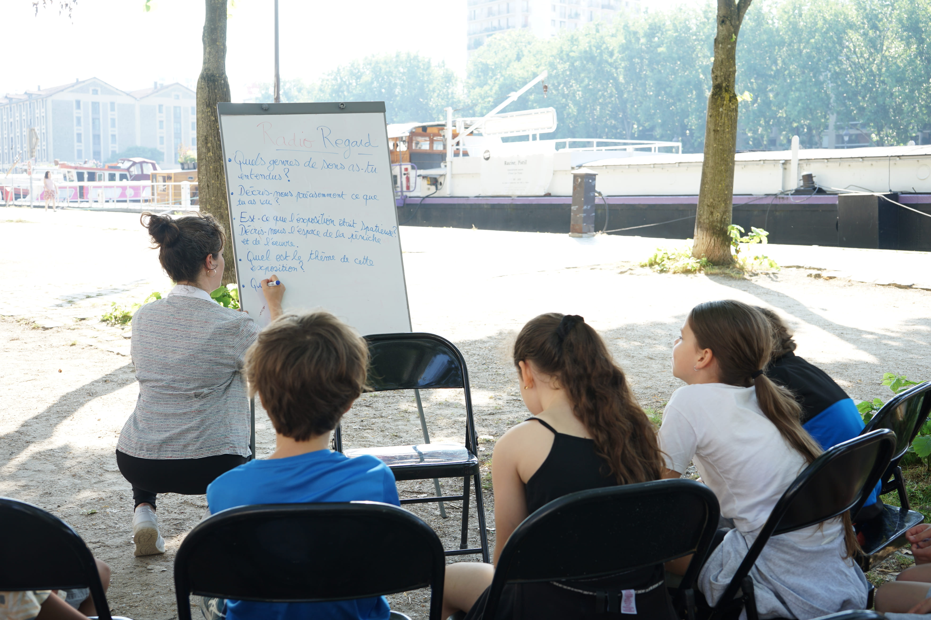 Radio Regard : Ateliers-visites de l\'installation sonore