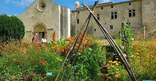 #20 - Ethnobotanique - Musée et jardins de Salagon - Visite guidée par Antonin Chabert episode artwork