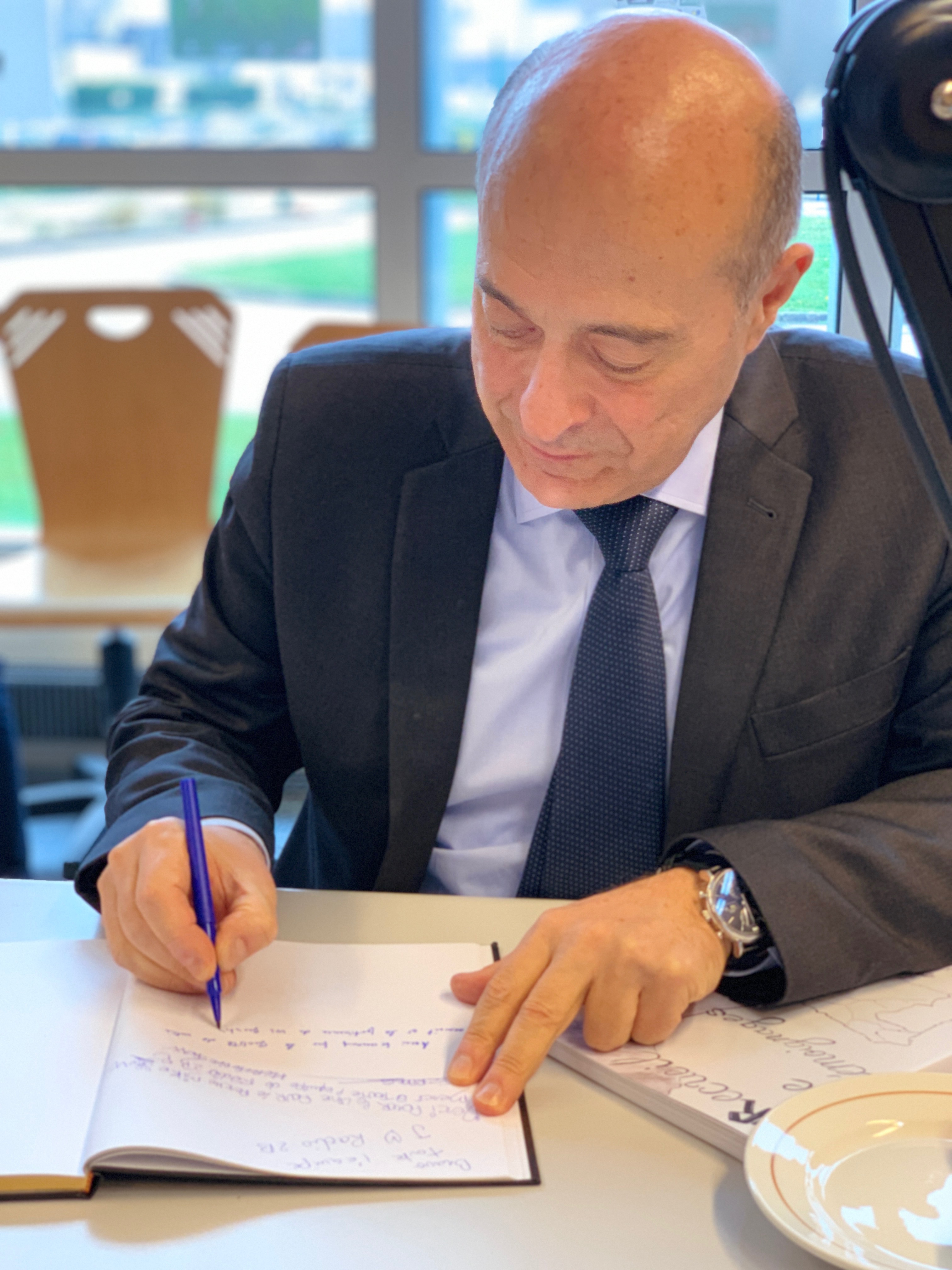 Interview de Jean-Marc Falcone, préfet de région Centre-Val de Loire episode artwork