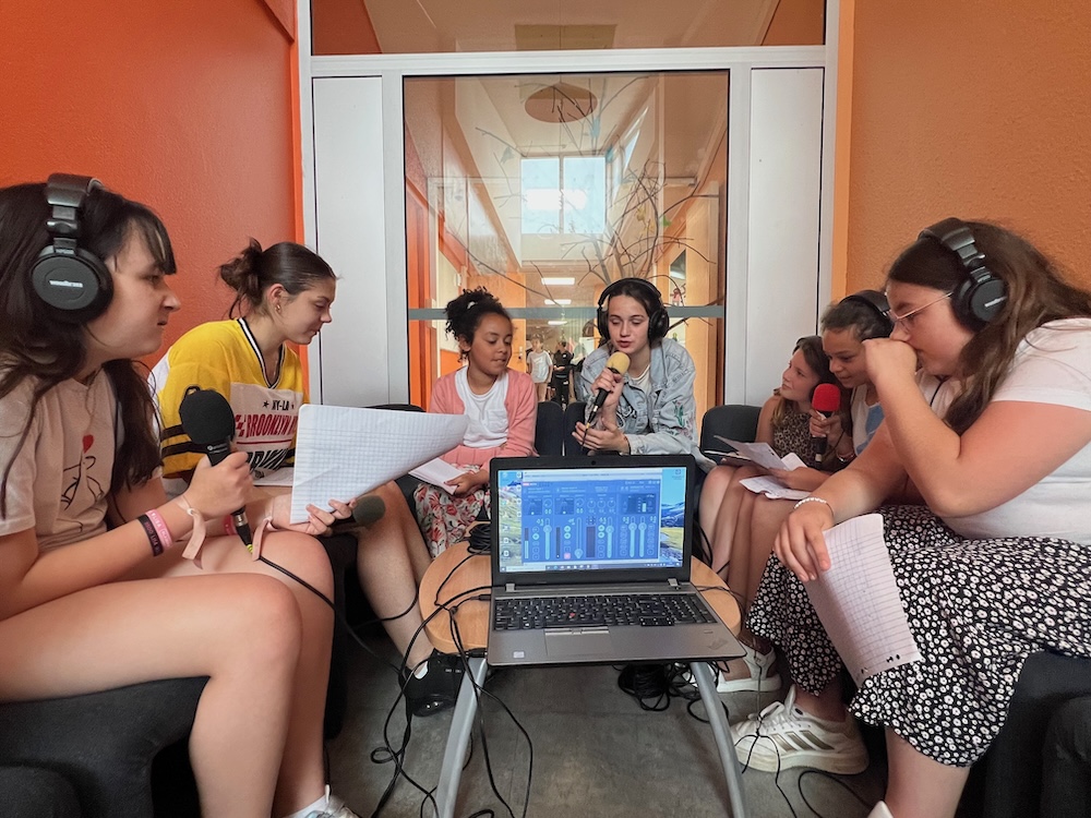 Radio2B, une radio ouverte sur le monde