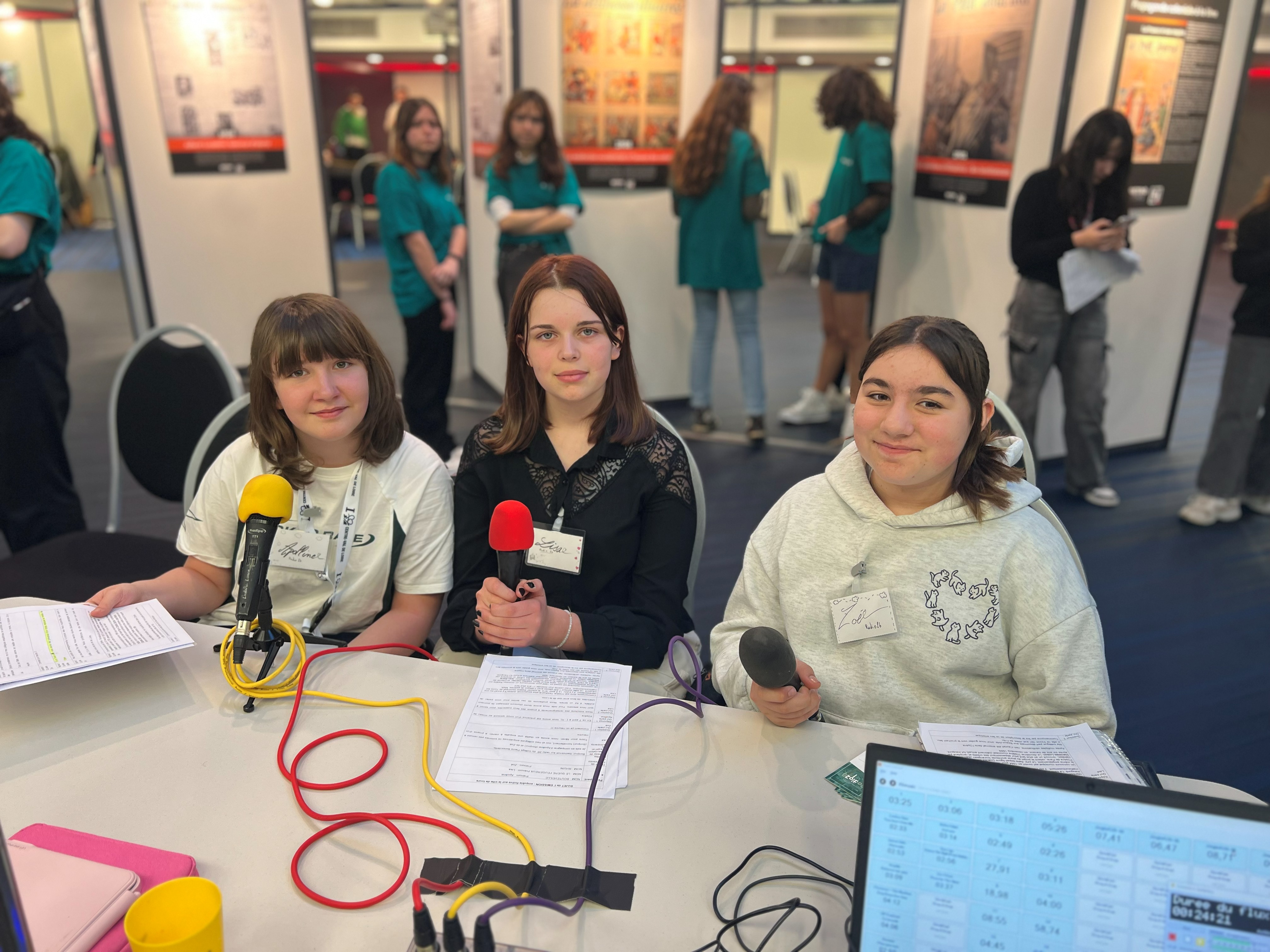Les collègiennes mènent l'enquête episode artwork