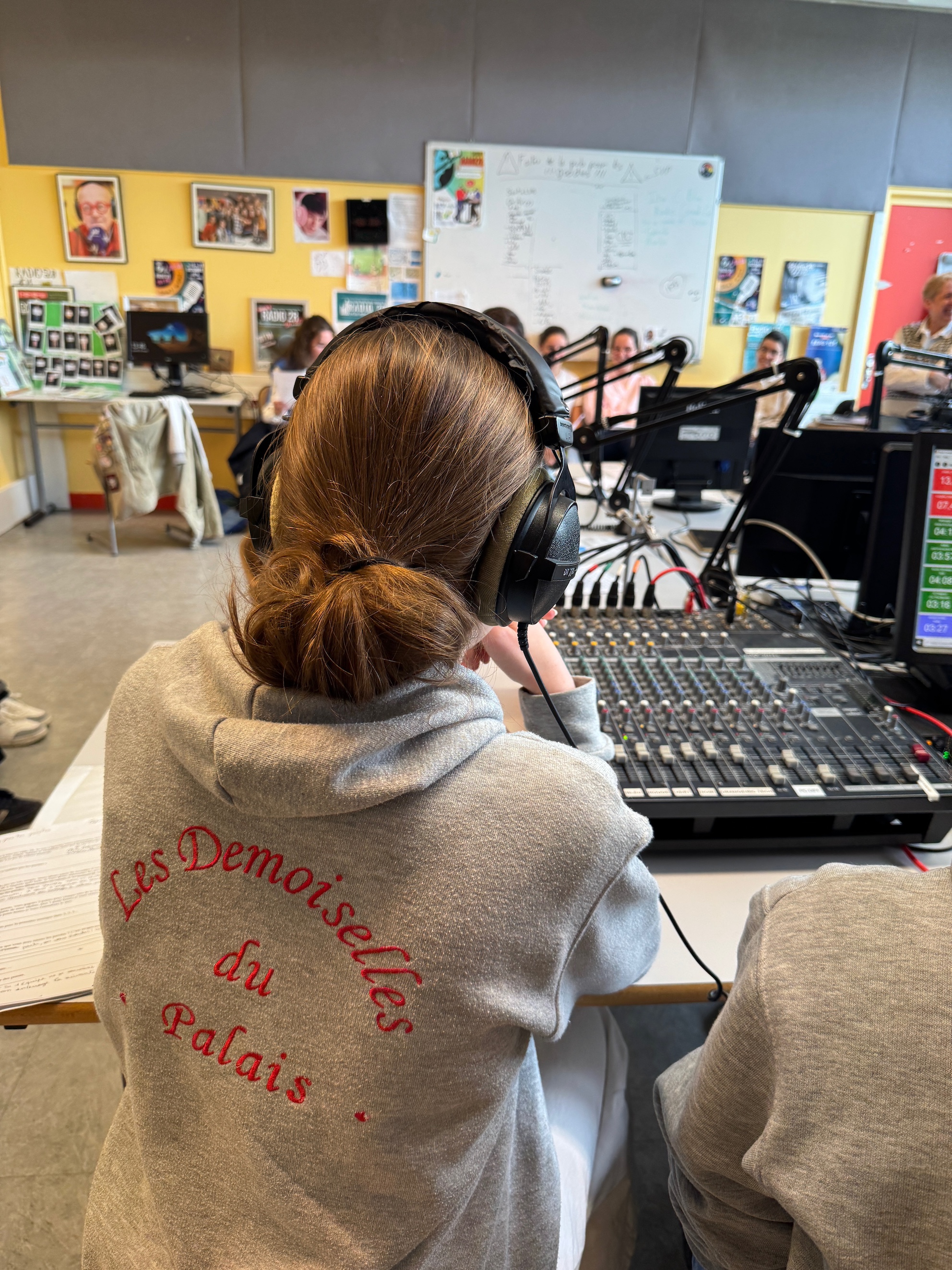 Les demoiselles du Palais d'Argentré sur Radio2B episode artwork