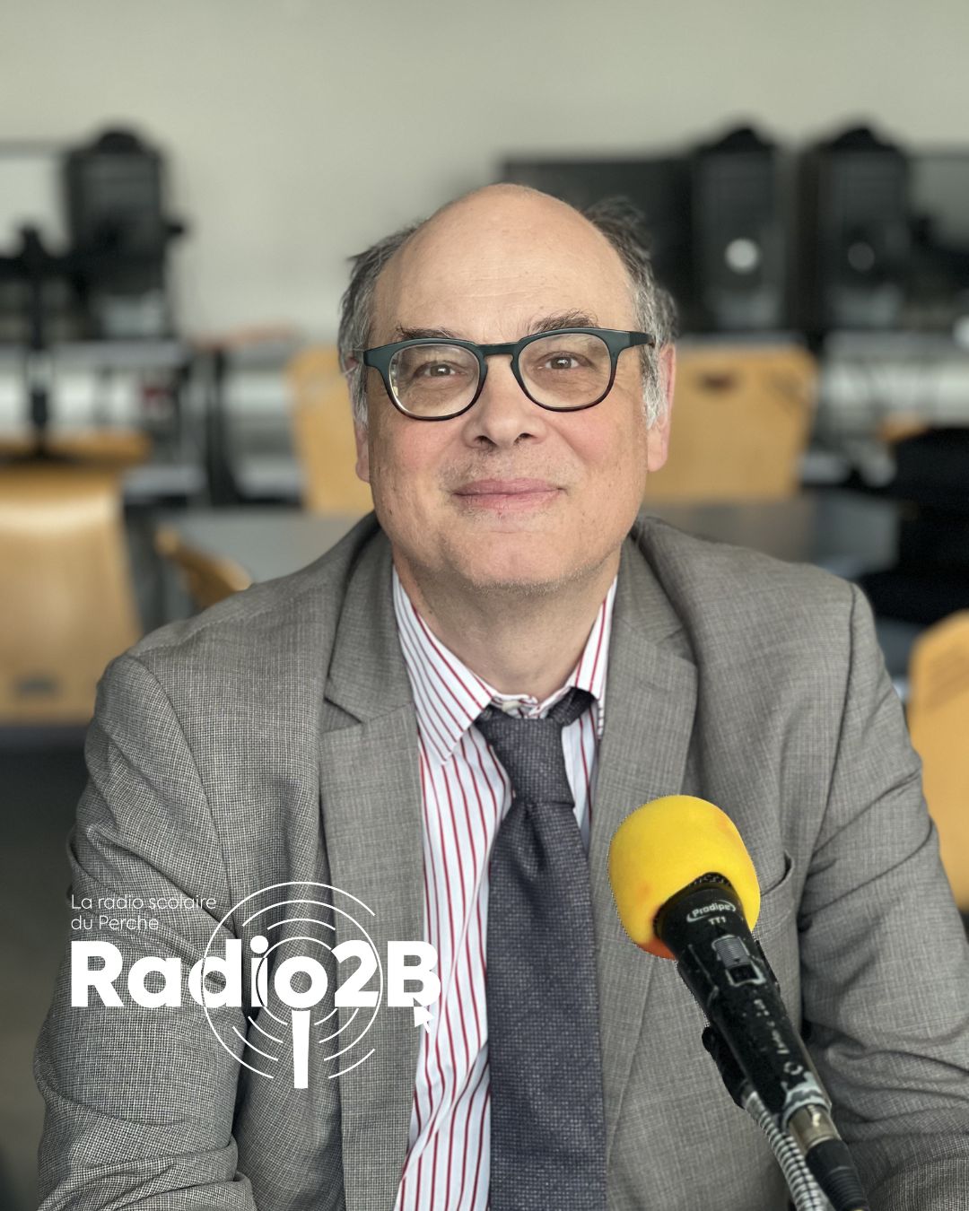 Itw Nicolas Montlivet, délégué académique aux relations européennes, internationales et à la coopération episode artwork